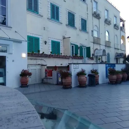Appartement Capri Eden *